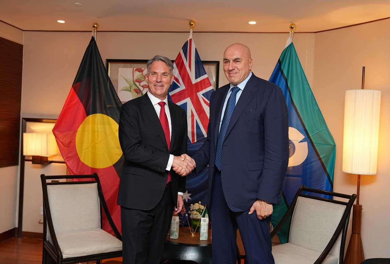 Minister Crosetto with the Australian Deputy Prime Minister and Minister of Defence