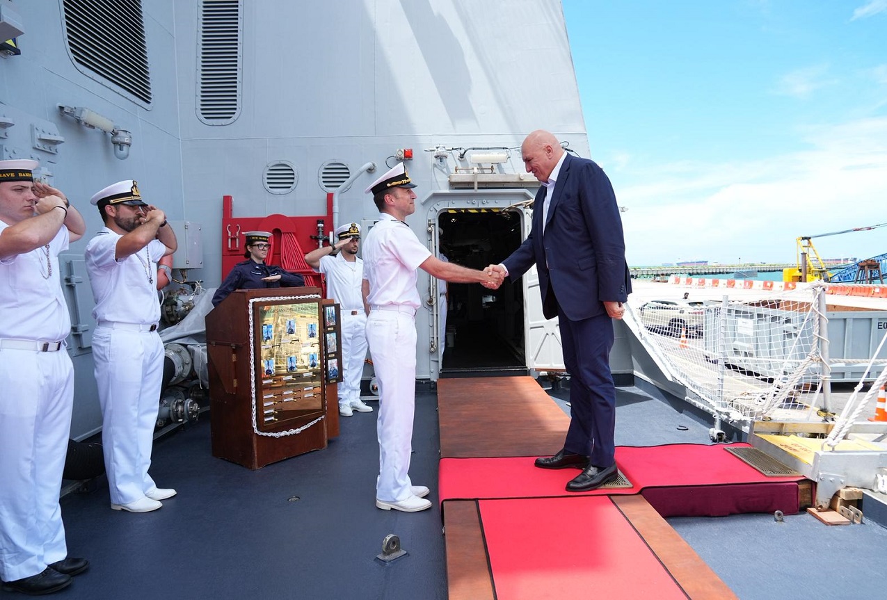 Il Ministro Crosetto in visita ufficiale a Singapore